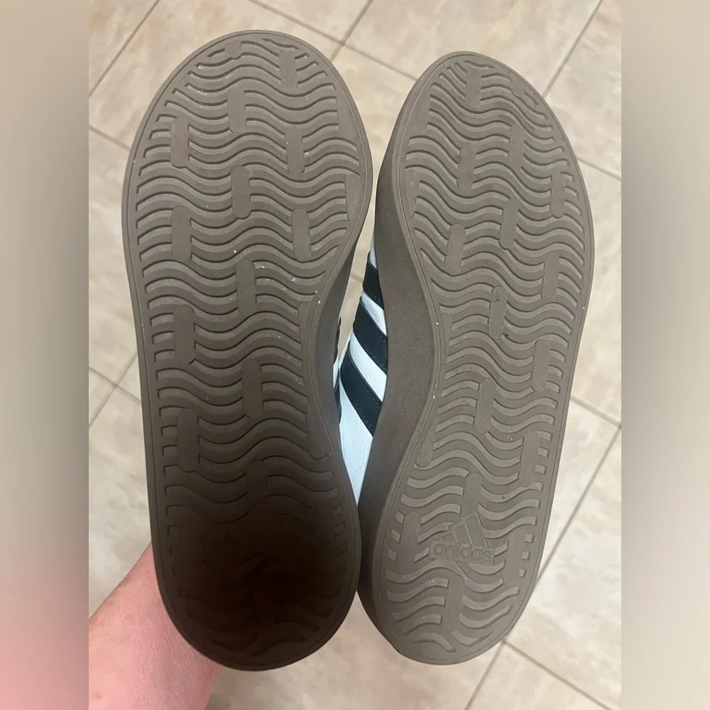 Adidas Samba Sneakers Shoes - Picture 5 of 6